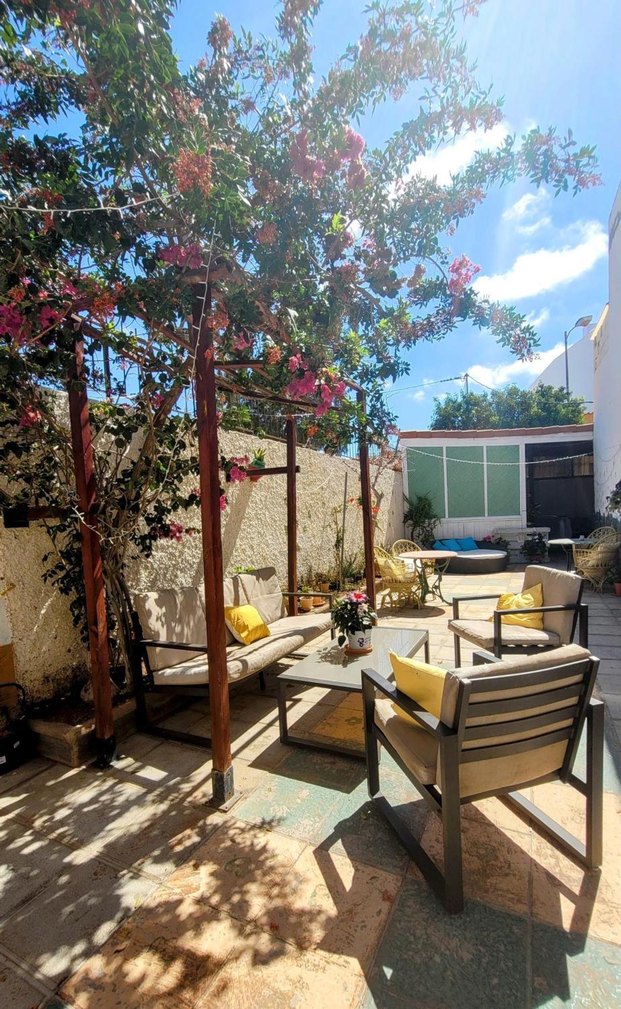Eden Guesthouse Sardina Екстер'єр фото